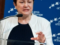 Szefowa MFW: AI to „powoli poruszające się tsunami” dla rynku pracy, edukacji i podatków