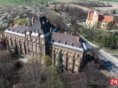 Zabytkowy gmach szpitala znów trafi pod młotek. Chcą za niego 2,6 mln złotych