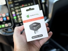 Tani sposób na CarPlay i Android Auto bez kabli. Wystarczy 129 zł (test NAVITEL CPA5)