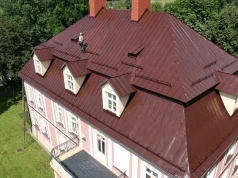 Malowanie konstrukcji stalowych, betonowych i drewnianych – hala ma pracować, a nie stać w remoncie