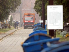 Nawet 5 tys. zł kary na cmentarzu. Przed 1 listopada uważaj na nowe pojemniki