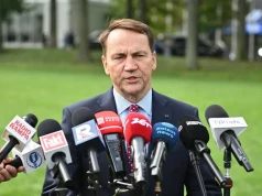 Sikorski w kolejnym zagranicznym wywiadzie. „Jeśli zaczną ginąć ludzie...”