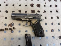 Pistolet pod kurtką w Zosinie. Obywatel Ukrainy usłyszał zarzut
