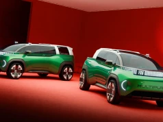 Fiat Multiplay ma siedem miejsc i potrafi zmienić się w pick-upa