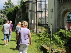 Zanim zapłoną światełka. Spacer po zabytkowych nekropoliach