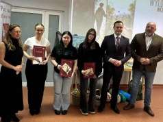Uczennice CKZiU w Złotowie na podium powiatowego konkursu „Dbam o Zdrowie Psychiczne”