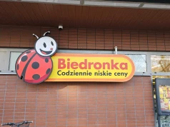 Biedronka wydała pilny komunikat. Od 12 października ważna zmiana dla milionów klientów. Sprawdź telefon