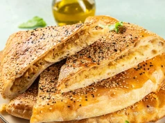 Ziemniaki zawijam w miękkie ciasto i piekę. Rodzina prosi o nie zamiast pizzy