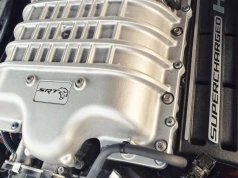 Elektryki nie przekonały klientów. Do łask wraca Hellcat 6.2 V8 HEMI