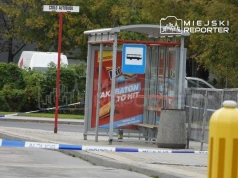 Nieznany przedmiot na pętli autobusowej. W akcji policyjni pirotechnicy