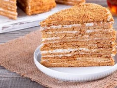 Co roku na Wszystkich Świętych piekę to ciasto. Zachwyca smakiem, ale i wyglądem