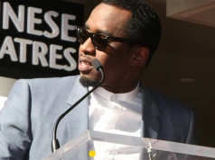 Bójki, nielegalne przedmioty i wykroczenia. Tak wygląda życie Diddy'ego za kratami