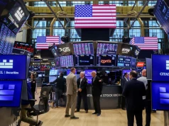 Na Wall Street spadki, bo taniały akcje producentów układów scalonych