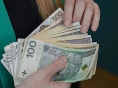 Emerytury nauczycieli. Tyle co miesiąc dostają z ZUS