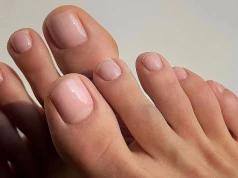 Ukraiński pedicure rzuca wyzwanie klasyce? Gładkie pięty i perfekcyjne paznokcie – i to nawet bez lakieru