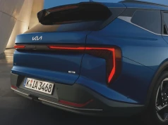 Hybrydowa Kia za 124 990 zł. Toyota i Skoda nie będą miały lekko