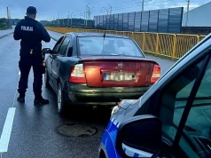 Ponad 3 promile i sądowy zakaz. Kierowca Opla skazany na rok więzienia