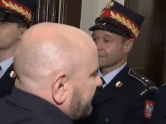 Kabaret! Gosek pouczał Straż Marszałkowską, w końcu zaczął grozić. „Wczoraj sto dwadzieścia wziąłem”