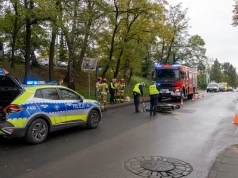 Zderzenie samochodu z motocyklem w Jaworznie. Utrudnienia w ruchu