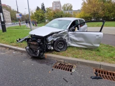 Poważny wypadek w Lublinie. Dwa auta rozbite, skrzyżowanie zablokowane