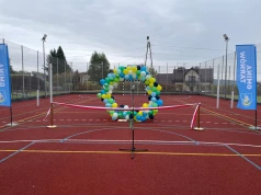 Dla uczniów i mieszkańców. Przy szkole w Tarnowcu otwarto nowe boisko wielofunkcyjne