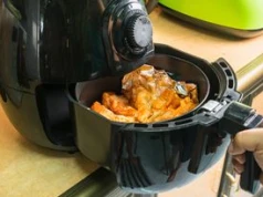 Czy air fryer zużywa mniej prądu od piekarnika? Liczby nie kłamią