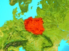 Tak o Polsce piszą za granicą. Bloomberg: polityczny konflikt zagraża gospodarce wartej 1 bln dolarów