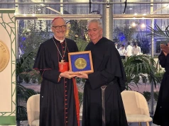 Medal dla kard. Czernego, jak Noe i Mały Książę