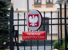 Zatrzymania policji po burdach przed Trybunałem. Bąkiewicz też może się doigrać