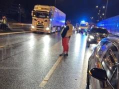 Karambol w alei Prymasa Tysiąclecia. Kilkanaście rozbitych aut