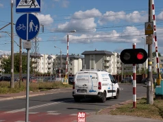 Jeszcze tylko podpis prezydenta i zaczną zabierać prawa jazdy za wjazd na przejazd na czerwonym