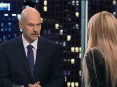 Berek w Trybunale, Bąkiewicz śpiewa hymn. Populacja resetowców zwiększa się