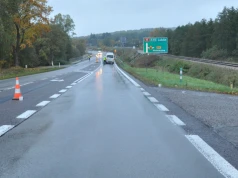 76-latka potrącona na DK17 w Tuligłowach. Kierowca busa próbował uniknąć zderzenia
