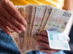 Żyją od wypłaty do wypłaty. Wskazano dwa pokolenia. Oto roczniki