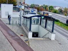 Oklejał ściany przejścia podziemnego w Mysłowicach. Wpadł przez monitoring