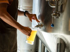 Winiarz może więcej niż piwowar? Kontrowersje wokół ustawy alkoholowej (WYWIAD)