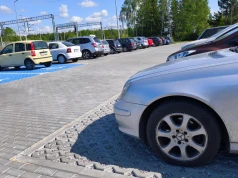 Cena wciąż ważniejsza niż ekologia. Zakup używanego auta w Polsce