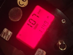 Pędził 107 km/h al. Sikorskiego. Kontrola ujawniła, że był poszukiwany. 37-latek najbliższe pół roku spędzi w więzieniu