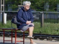 Uwaga seniorzy! Podwyżka renty wdowiej może obniżyć coroczny dodatek
