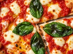 Czy pizza z kebabem naprawdę króluje w Szwecji? Sprawdziłem, jakie pizze najchętniej jedzą w 10 krajach świata.