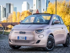 Szef Stellantis ostro o elektrykach w USA: „Bańka napędzana przepisami”