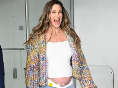 52-letnia Hilary Swank pokazała się po ogłoszeniu ciąży. Podkreśliła brzuszek