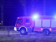 Płoną hale namiotowe ze zniczami. Kłęby dymu na Mazowszu