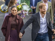 Na czym polega color drenching? Meghan Markle w burgundzie to najlepsza ilustracja jesiennego trendu