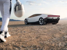 Oto nowa Tesla Roadster. Skacze, robi przewrotki i setkę w sekundę