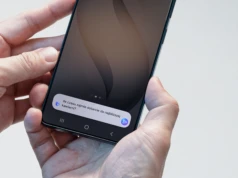 Bixby po polsku już działa. Inaczej niż Siri. Samsung wyprzedza Apple