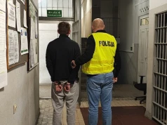 Poszukiwany listem gończym wpadł u fryzjera. Zatrzymał go policjant po służbie
