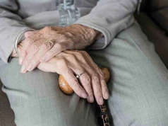 Internetowa miłość kosztowała 62-latkę 42 tysiące złotych i zaciągnięte kredyty do spłacenia