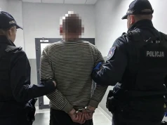 Policjanci zatrzymali siedem osób, w tym cudzoziemców, w powiecie tureckim