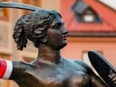 Cała Polska zagra w zadowolenie na 100. urodziny Haliny Rogozińskiej, uczestniczki Powstania Warszawskiego
